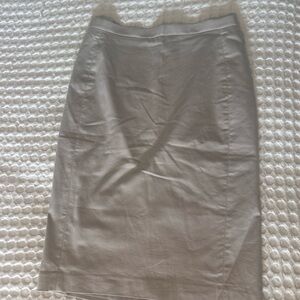 Ann Taylor Cream Pencil Skirt Size 4